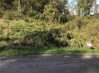 142 Creston Ave, Aliquippa, PA 15001