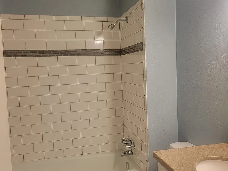 Main bath off hall