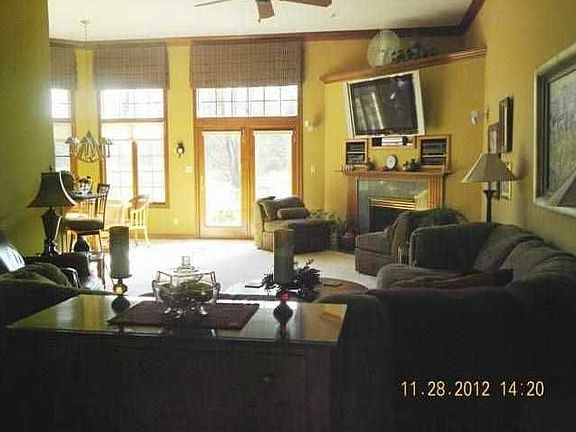 2nd image of 7009 W Augusta Blvd