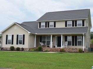 102 Saint Thomas Dr, Rainbow City, AL 35906