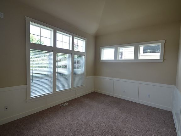 4th image of 17116 138th Avenue Ct E