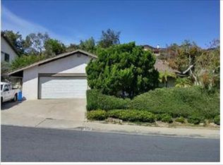 3720 Via Del Conquistador, San Diego, CA 92117