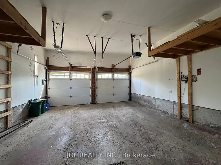18 Findhorn Cres — Photo 26