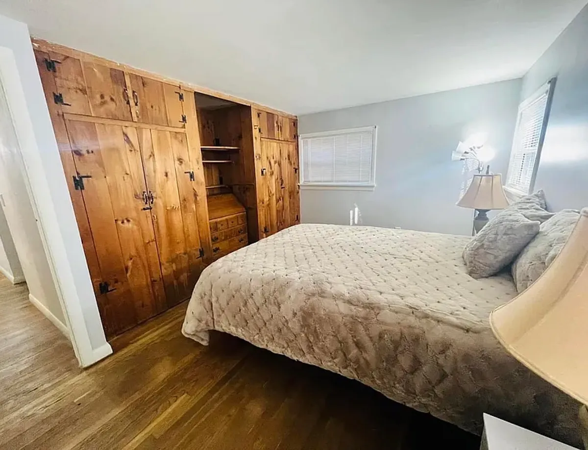 3 bed, 1890 sqft, $3,000 — Photo 2