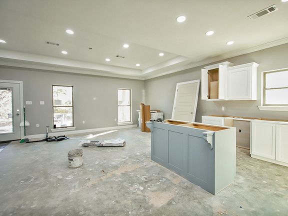 5th image of 1503 S 11th Ave