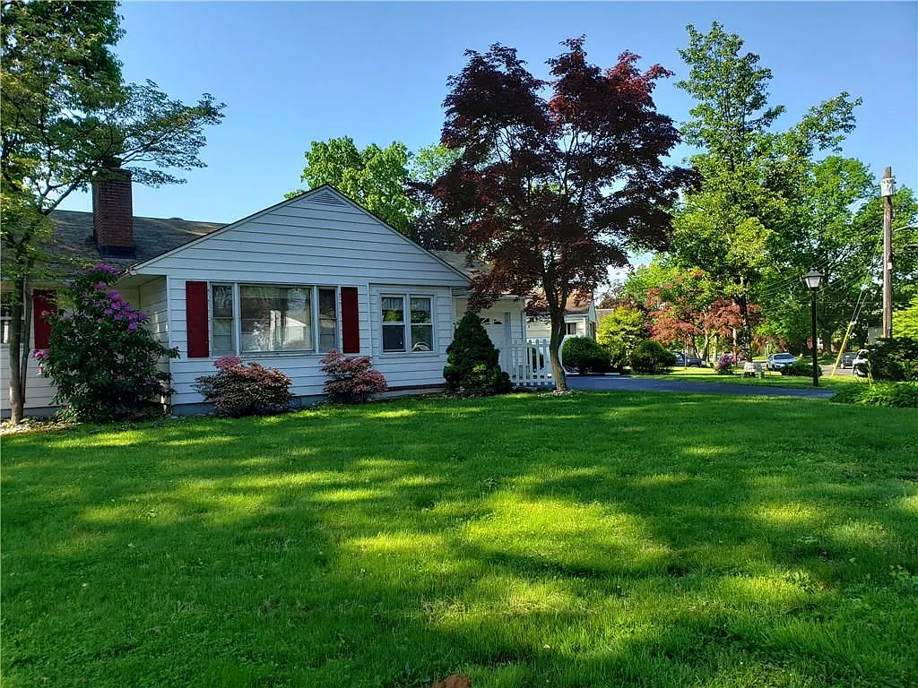 170 Garretson Cir photo 1