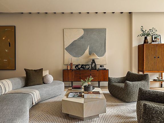5th image of 478 Broadway APT 4N