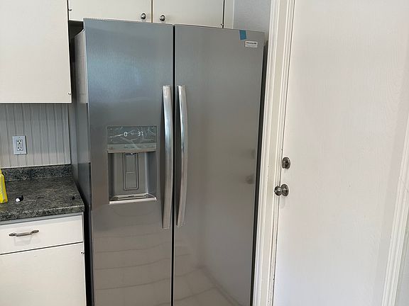 5th image of 7311 W Gate Blvd