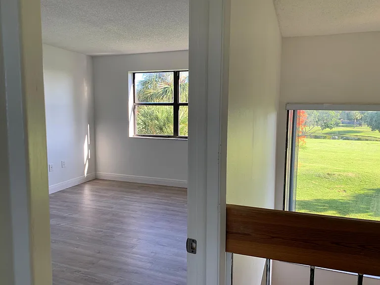 281 W Park Dr #2 — Photo 27