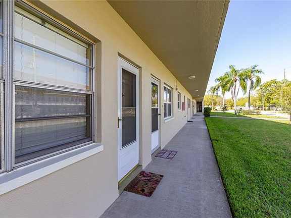 5th image of 5720 13th Ave N APT 102B
