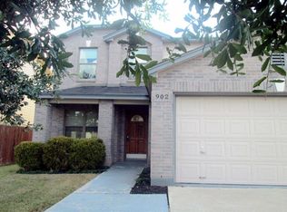 902 Lavaca Loop, Elgin, TX 78621