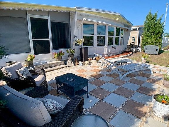 14' x 21' patio 
