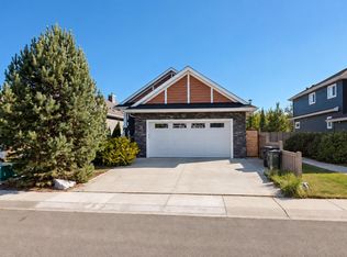 3381 Chickadee Dr NW, Edmonton, AB T5S 0K9
