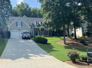 5850 Fairway View Dr, Suwanee, GA 30024