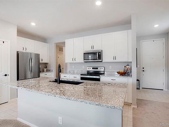 5th image of 67 Lullaby Ln