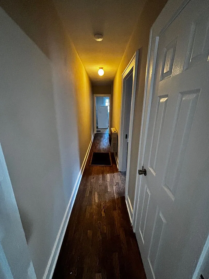 145 Campbell — Photo 4