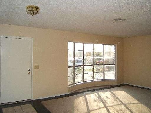 4th image of 5855 BURKLEY SPRINGS