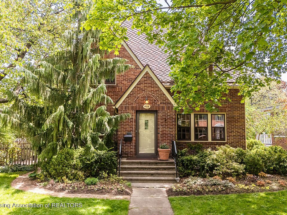 1st image of 458 Rosewood Ave