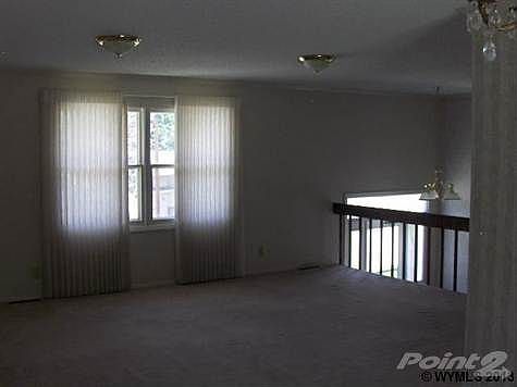 5th image of 608 Circle Dr