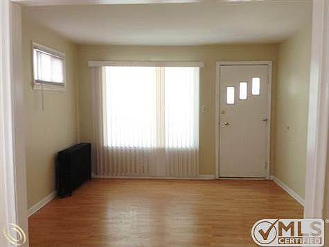 Living Room.jpg