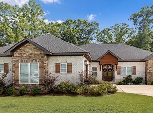 112 Laney Ln, Dothan, AL 36305