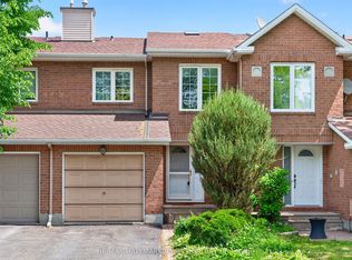 97 Flanders St, Ottawa, ON K2J 3K2