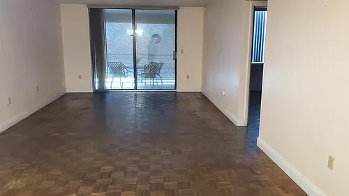 1400 Saint Charles Pl Photo 1
