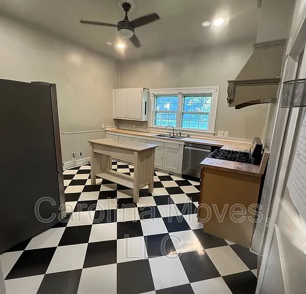 200 Pelham St — Photo 31