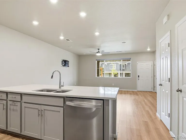 11433 W Belleview Dr — Photo 6