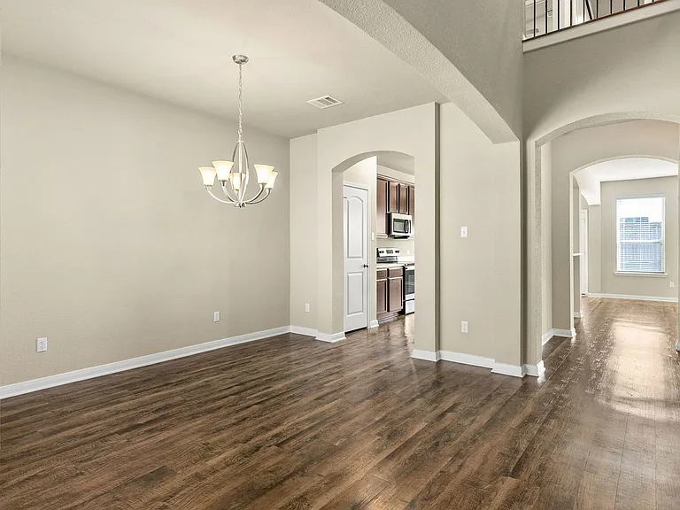 3320 Addison St — Photo 7
