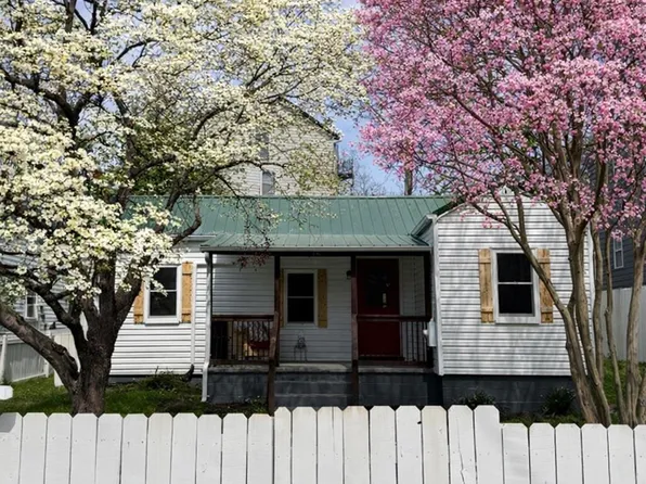 419 Quarry Rd, Charlottesville, VA 22902