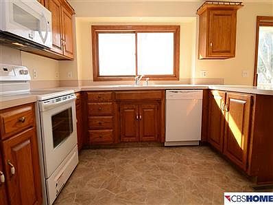 4th image of 14455 Krug Cir