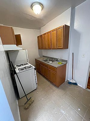 2nd image of 413 W 148th St #2H