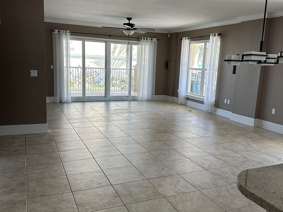 1st image of 932 1ST Street #201