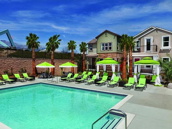 The pool and cabana