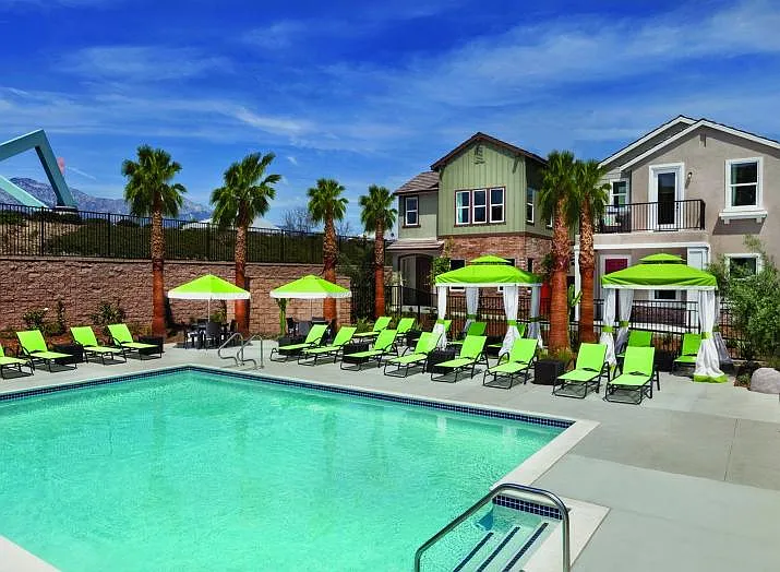 The pool and cabana
