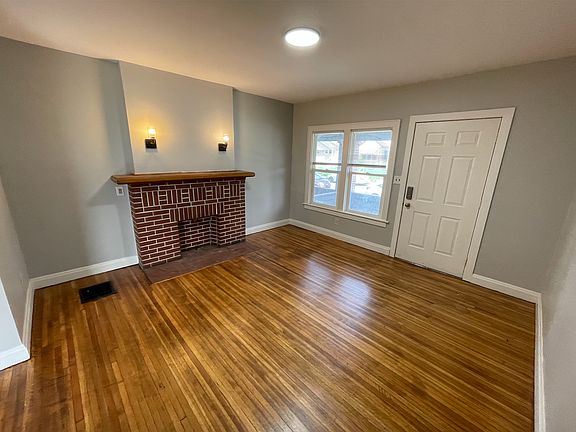3rd image of 1527-1529 Republic Ave