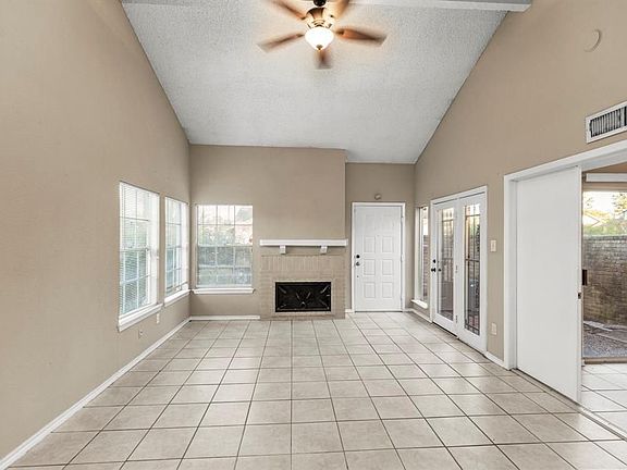 5th image of 12102 Bob White Dr #121