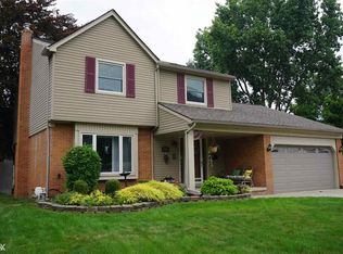 40867 Rinaldi Dr, Sterling Heights, MI 48313