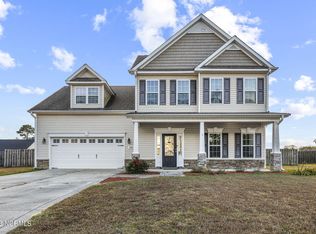 102 Maidstone Dr, Richlands, NC 28574