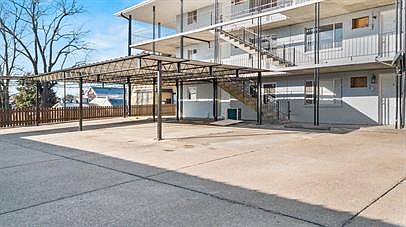 5th image of 234 N Lorimier St #17719077