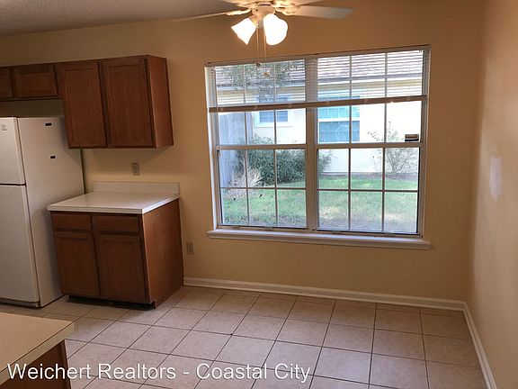 4th image of 1142 Dorwinion Dr