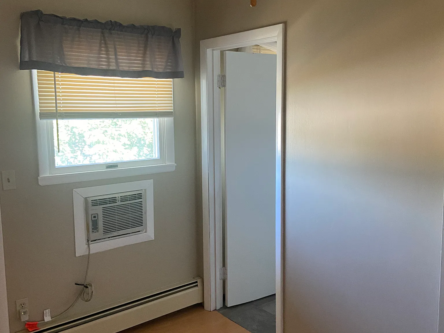 1 bed, 347 sqft, $1,600 — Photo 3