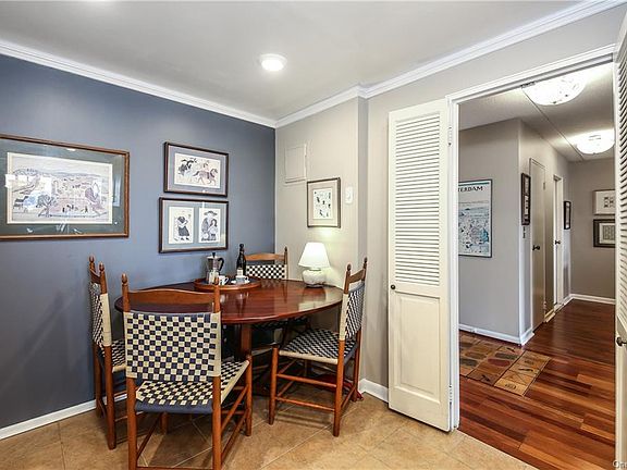 4th image of 200 High Point Dr APT 515