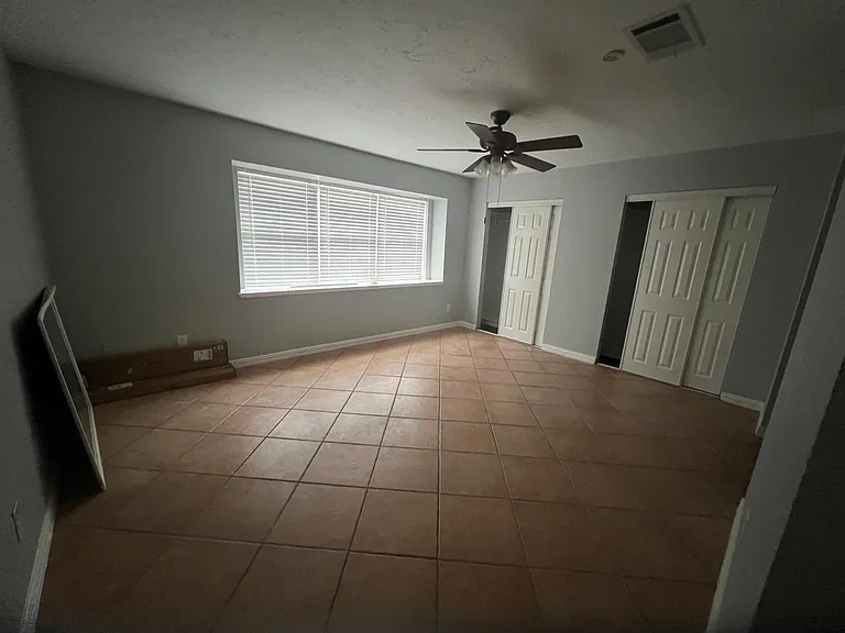14715 Spring Lake Dr — Photo 11