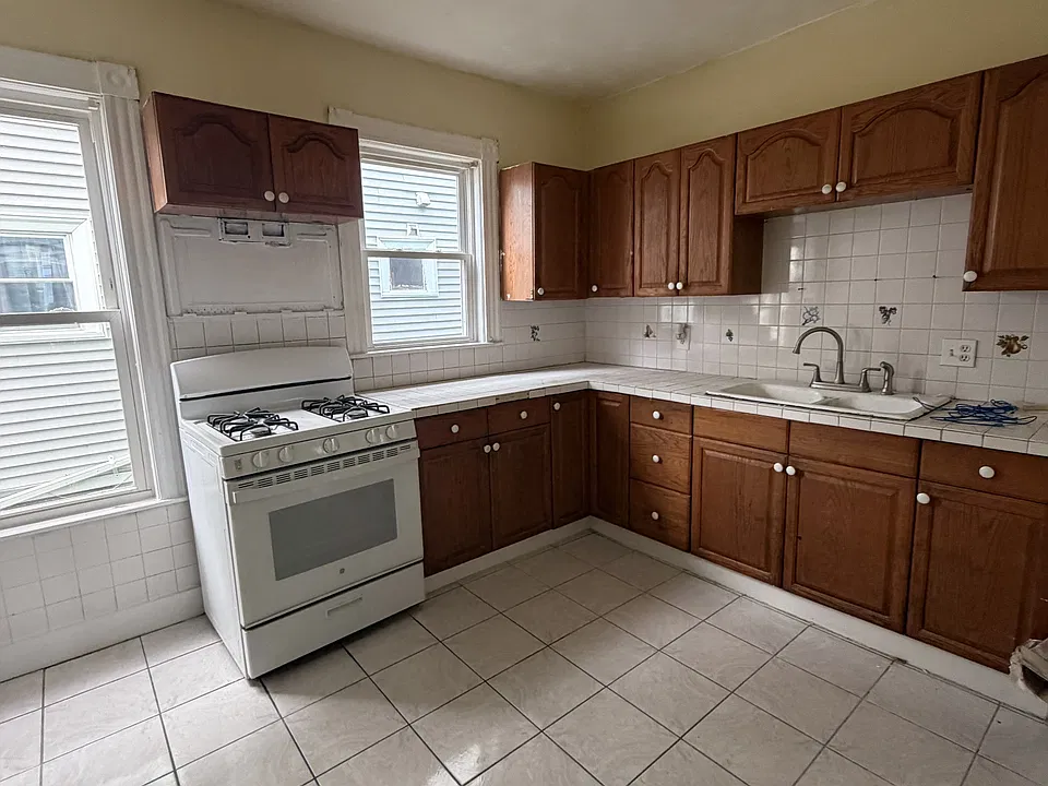 23 Santuit St #1
