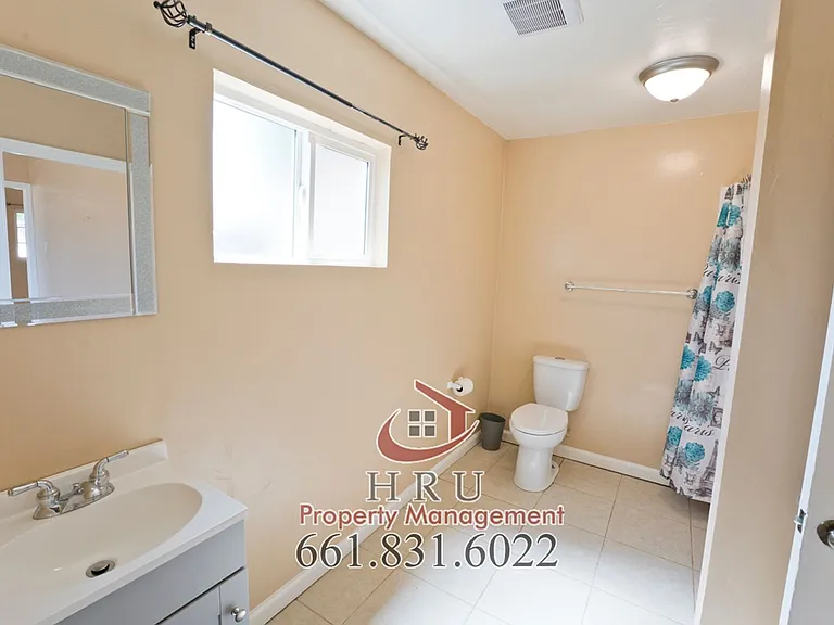 2731 Security Ave — Photo 11