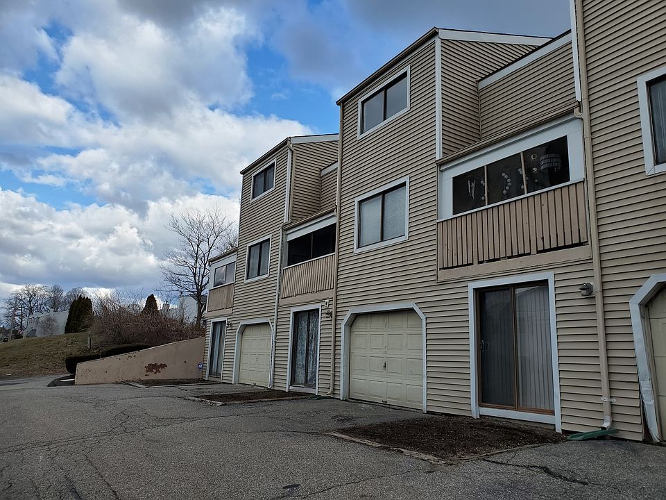 233 Derby Avenue