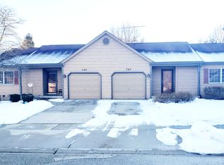 702 Alice Pl, Elgin, IL 60123