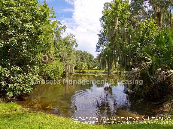 3rd image of 1579 Firethorne Lakes Dr